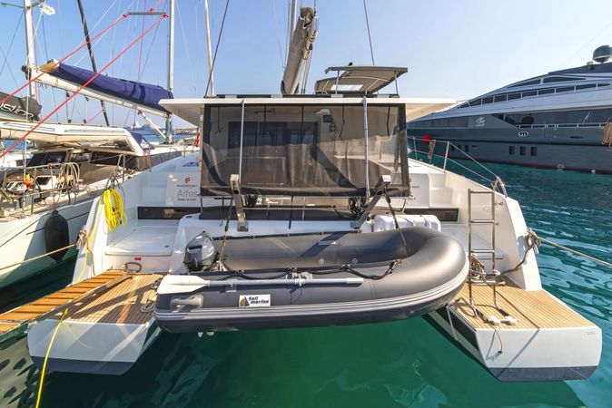 Fountaine Pajot Isla 40 | Aifos