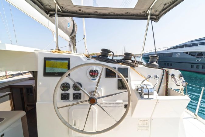 Fountaine Pajot Isla 40 | Aifos