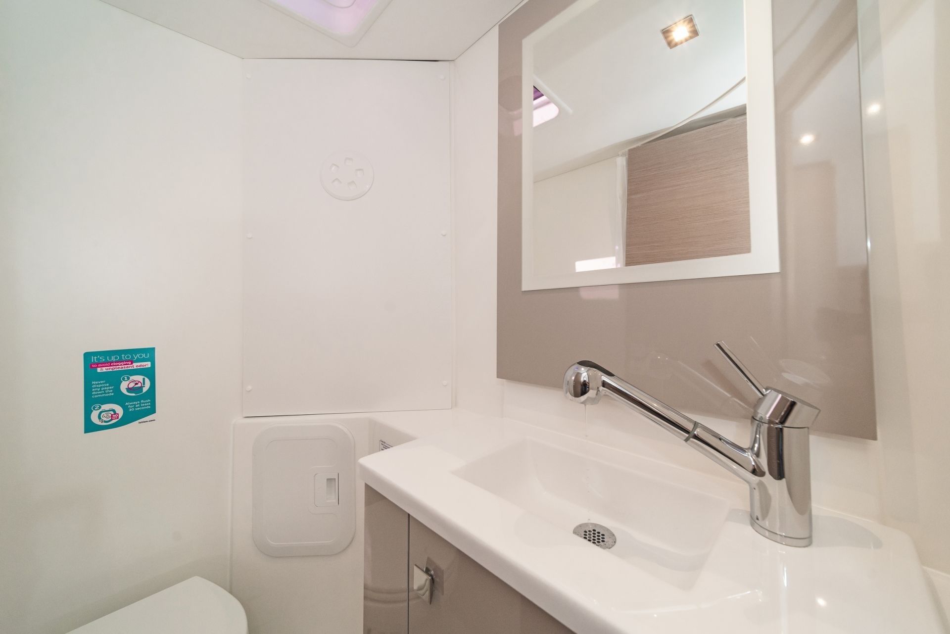 Fountaine Pajot Isla 40 | Aifos