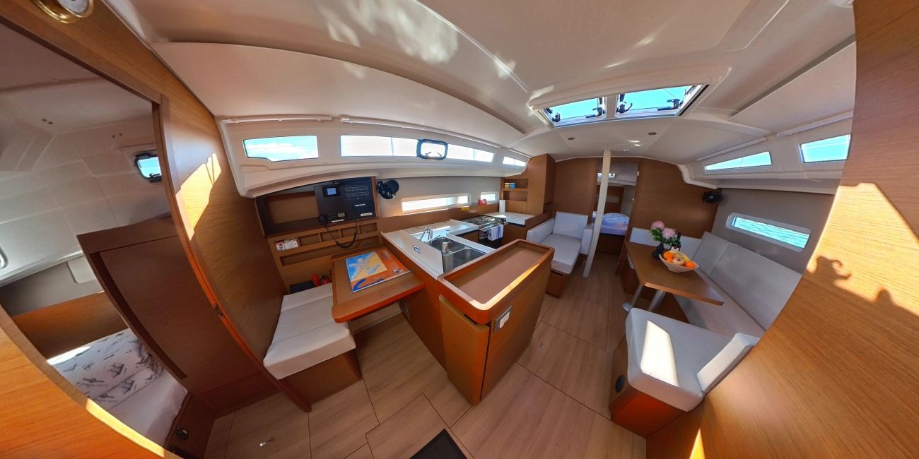 Jeanneau Sun Odyssey 410 | Kingfisher