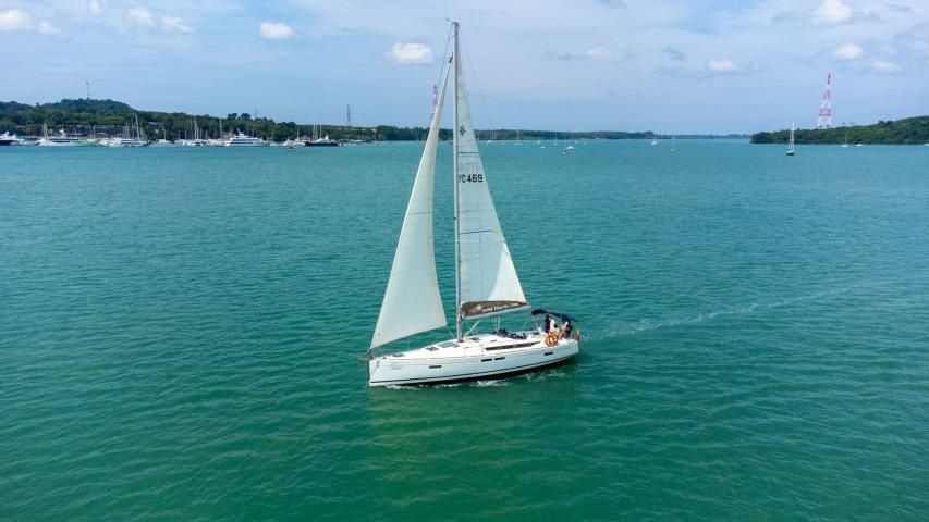 Jeanneau Sun Odyssey 469 | Aurora Belle