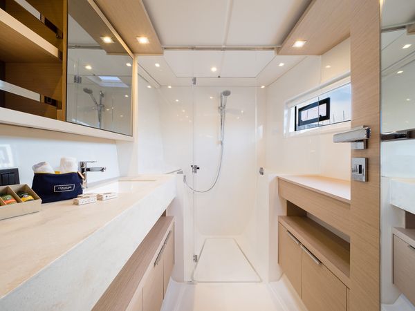 Lagoon 46 | Uncharted