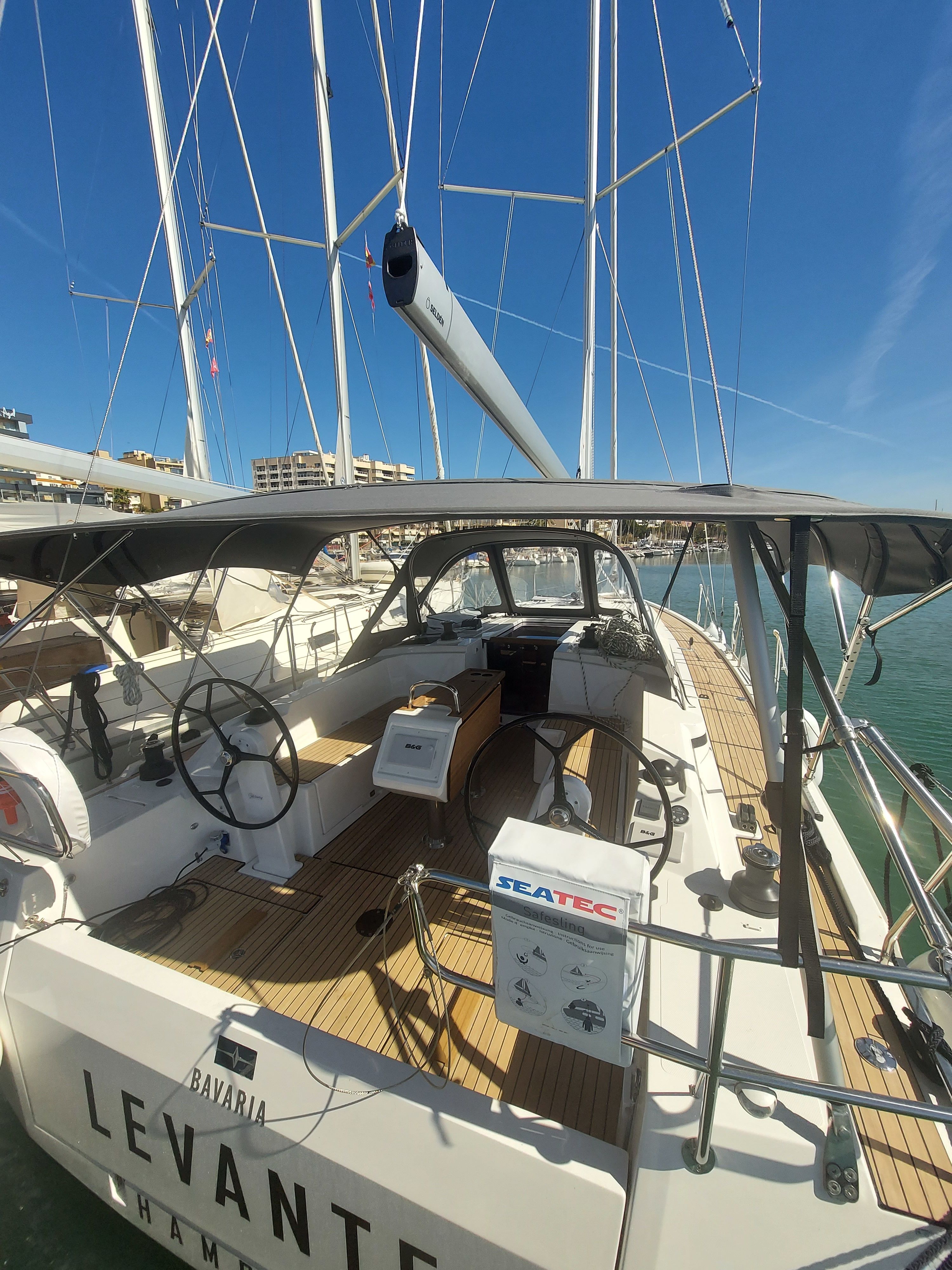 Bavaria C38 | Levante