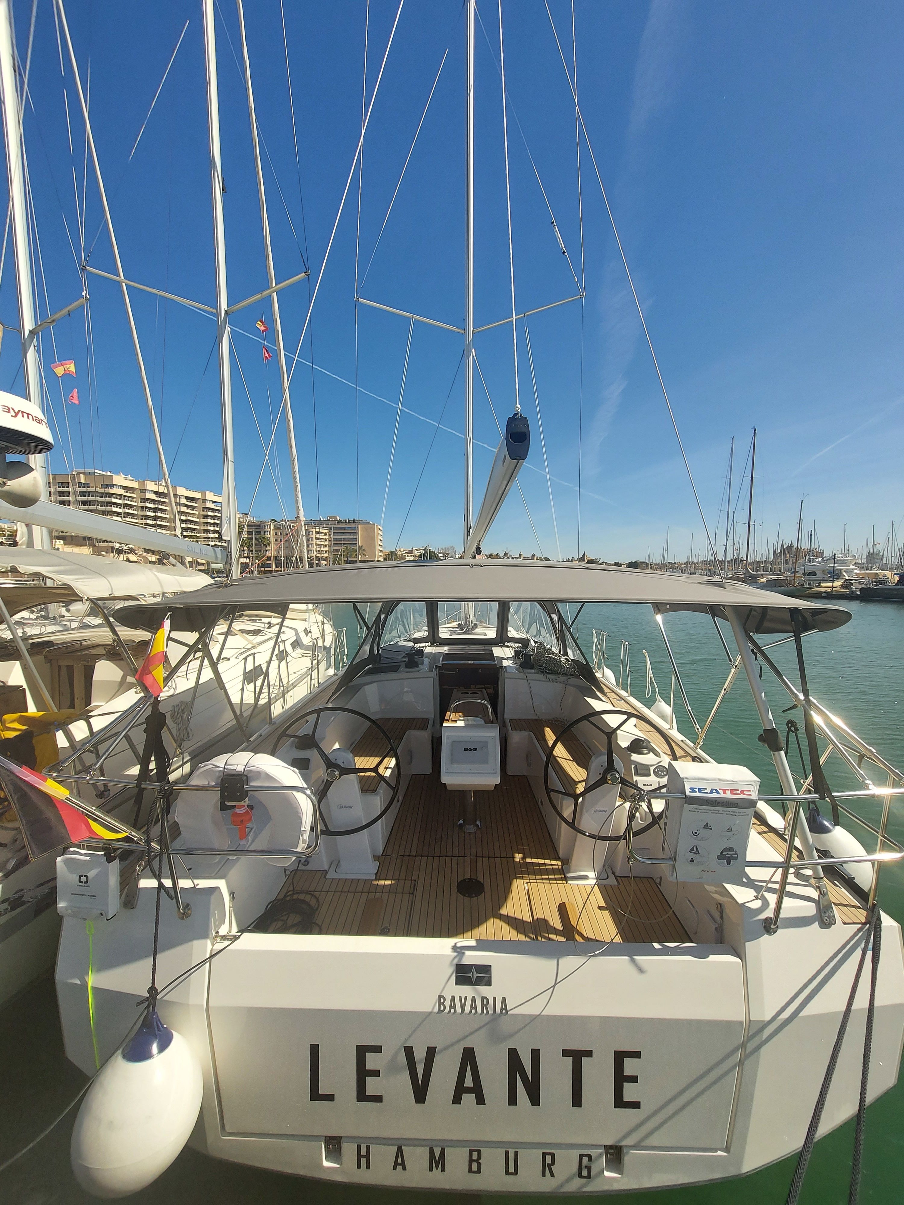 Bavaria C38 | Levante