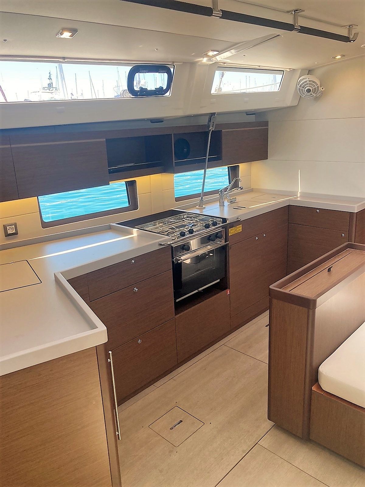 Beneteau Oceanis 46.1 | Jacob