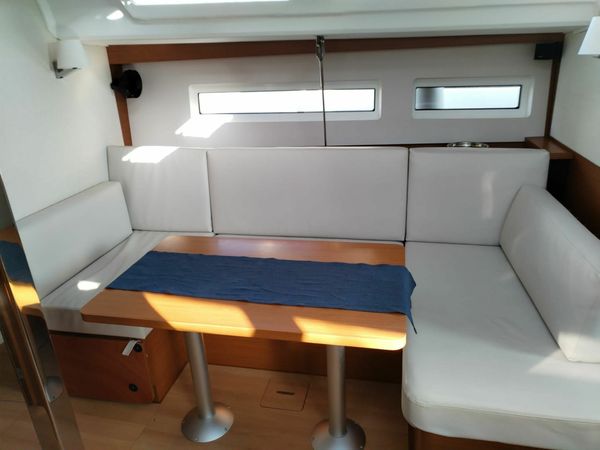 Jeanneau Sun Odyssey 440 | Sagittarius