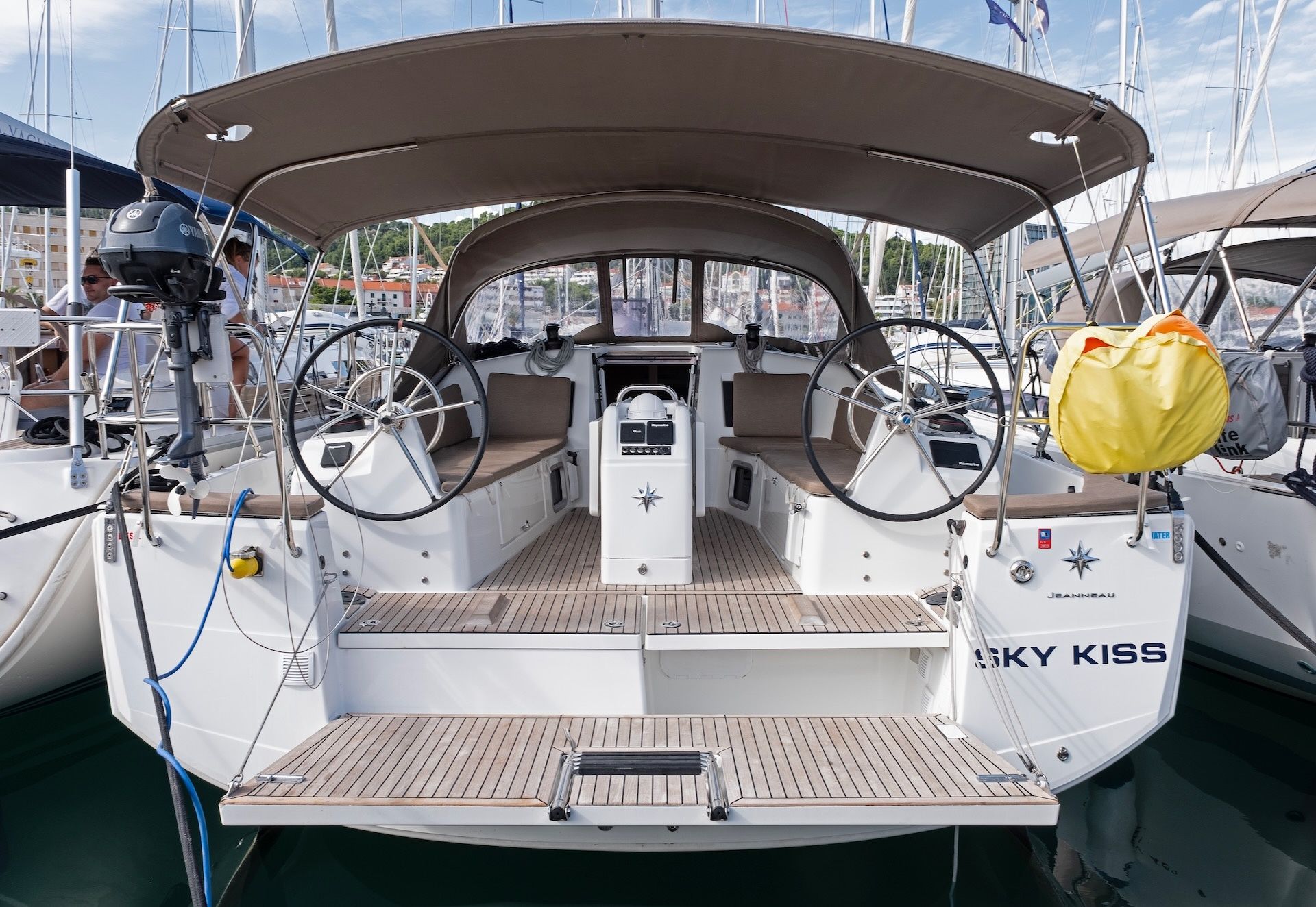 Jeanneau Sun Odyssey 410 | Sky Kiss