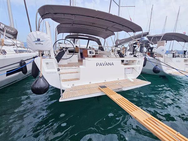 Dufour 470 | Pavana