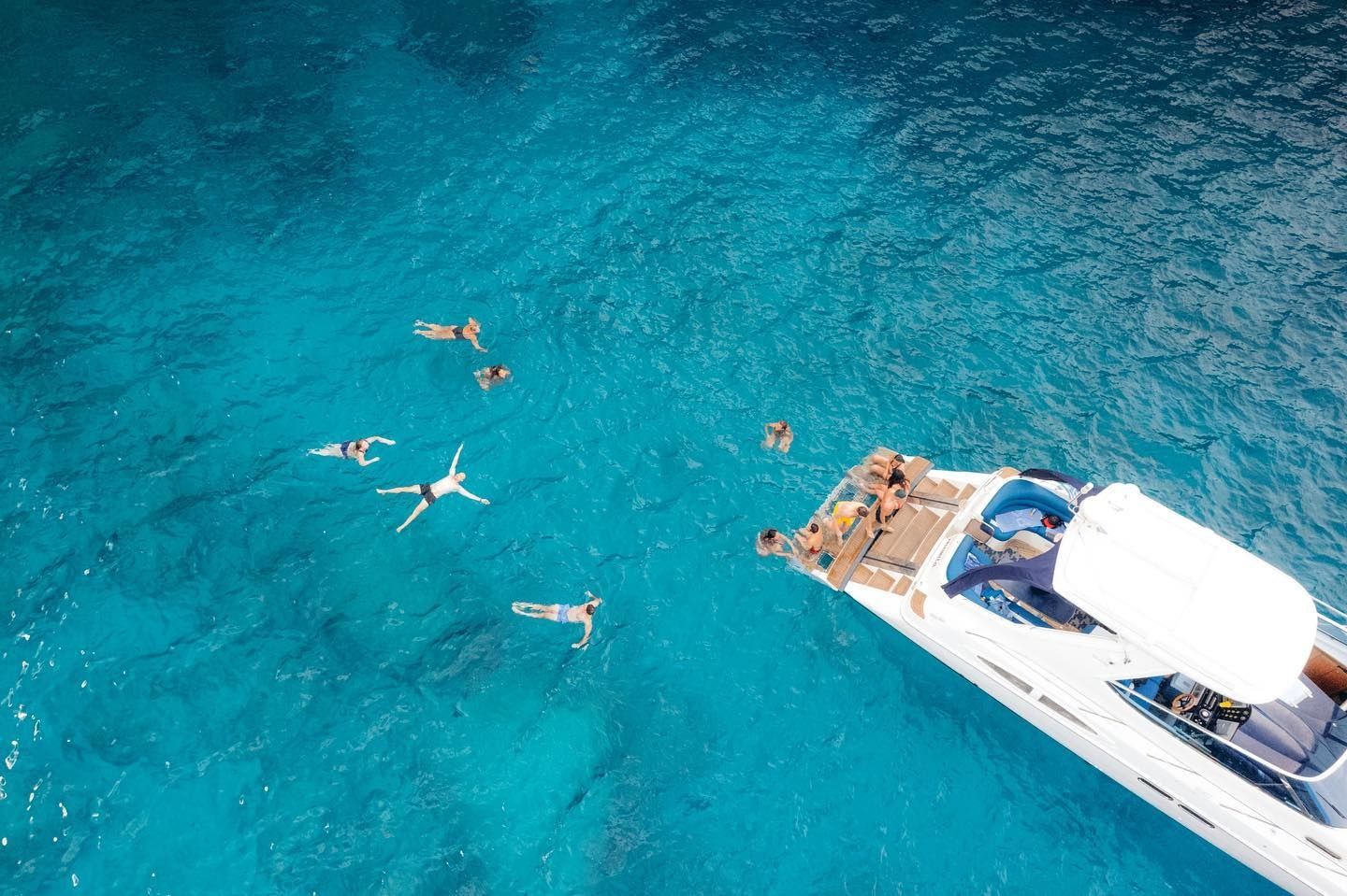 Sealine S48 | Monica