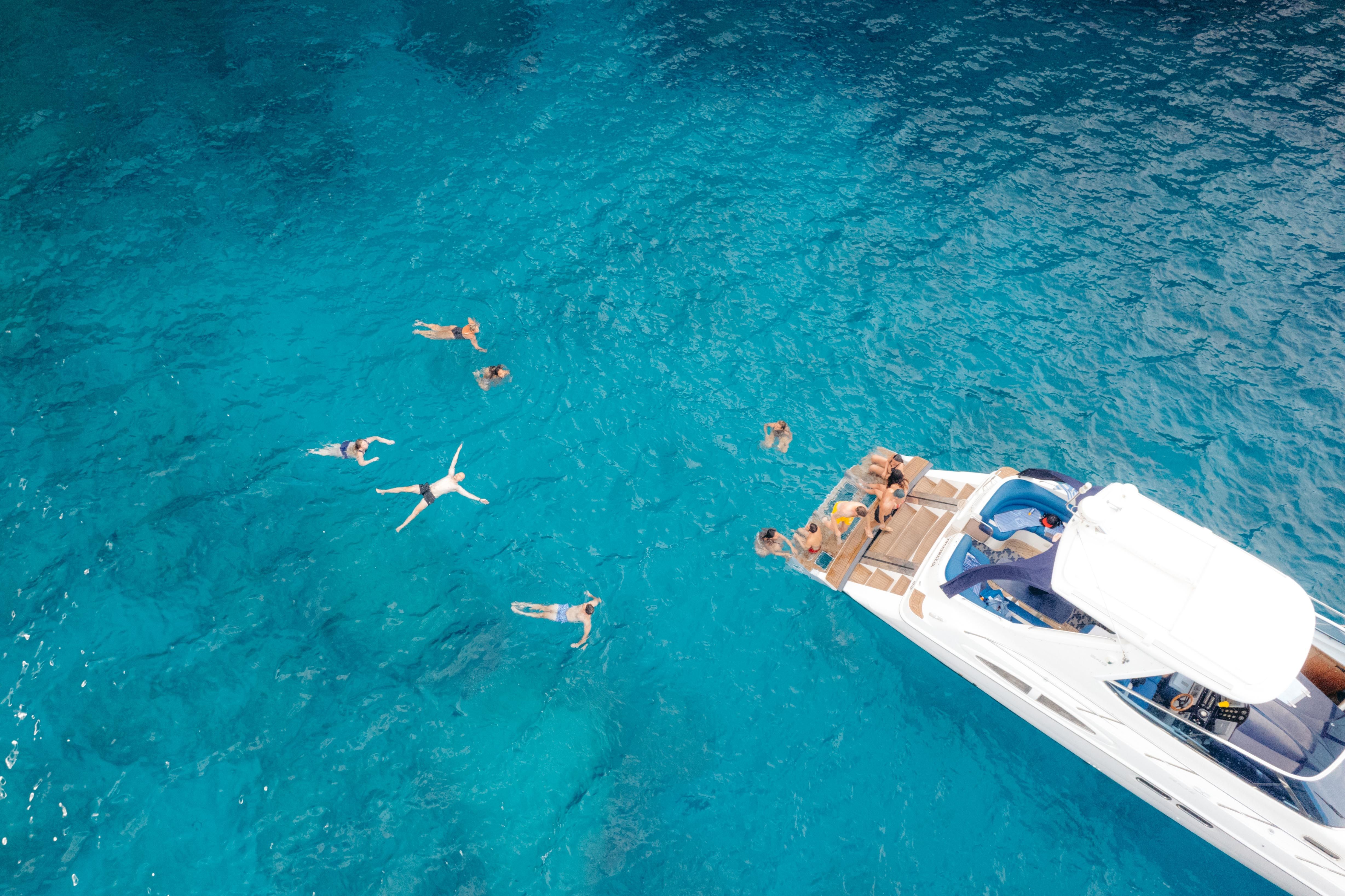 Sealine S48 | Monica