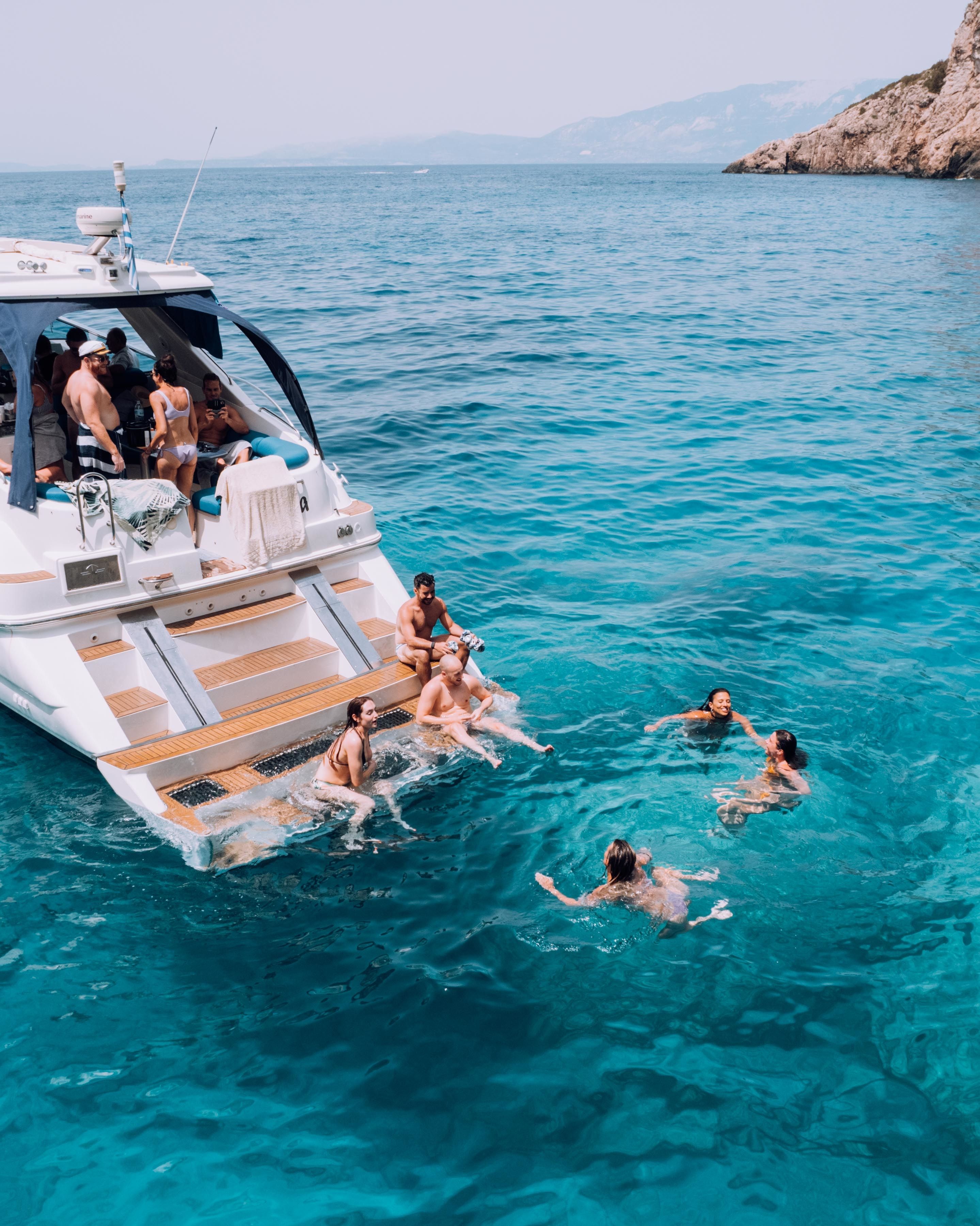 Sealine S48 | Monica