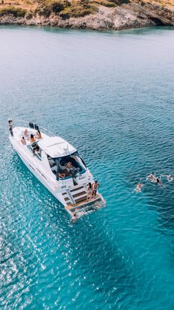 Sealine S48 | Monica