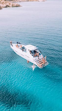 Sealine S48 | Monica