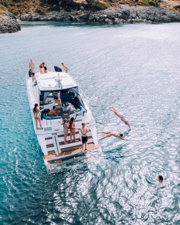 Sealine S48 | Monica