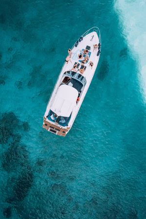 Sealine S48 | Monica