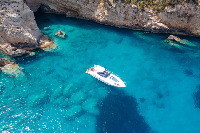 Sealine S48 | Monica