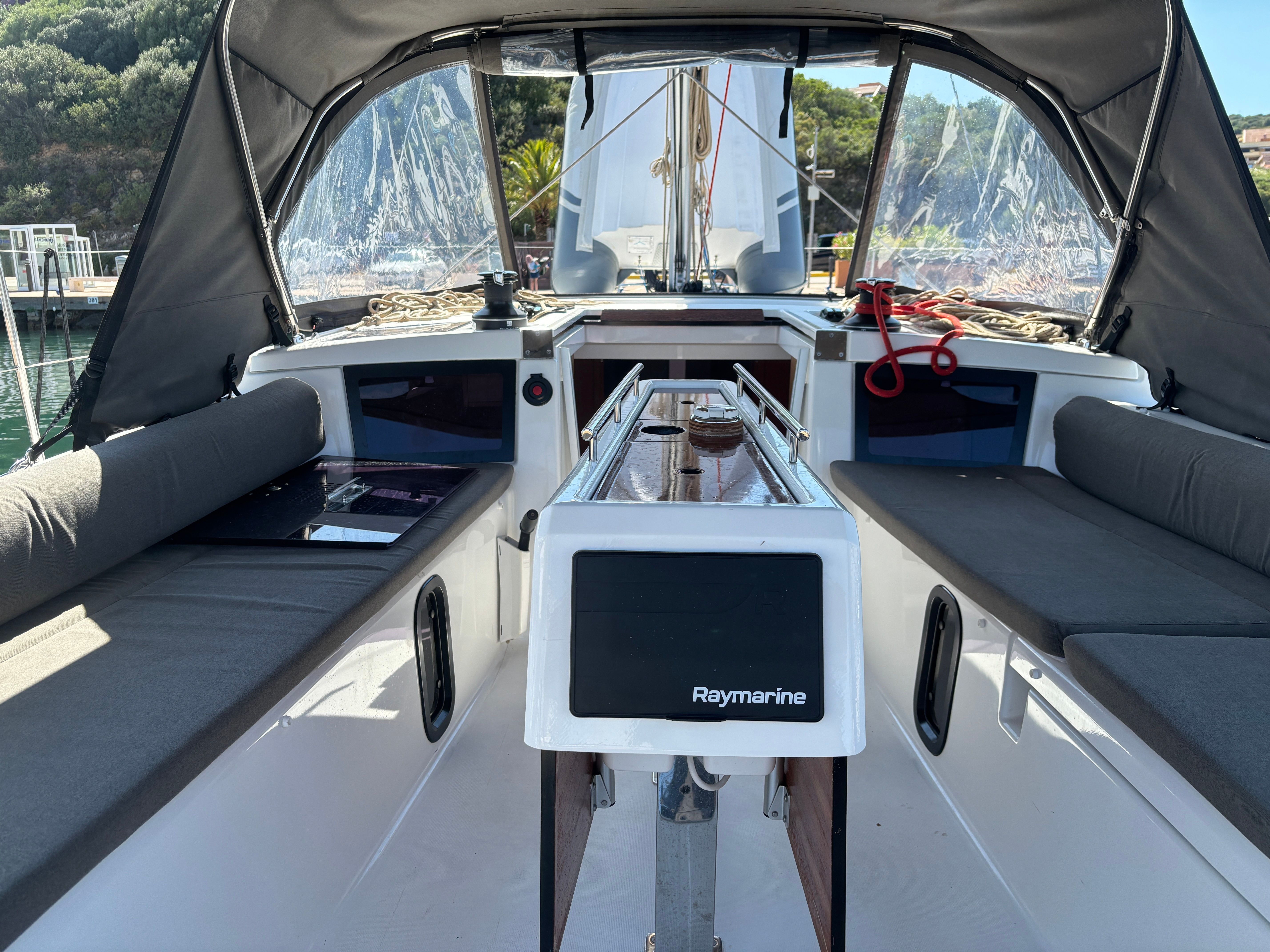 Dufour 37 | Polygala