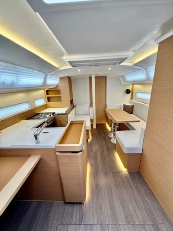 Jeanneau Sun Odyssey 410 | Lucia