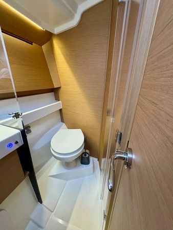 Jeanneau Sun Odyssey 410 | Lucia