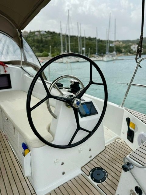 Jeanneau Sun Odyssey 410 | Lucia