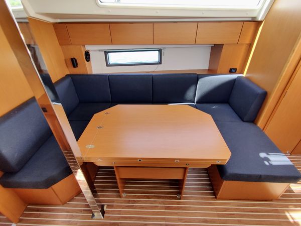 Bavaria C42 | Relax