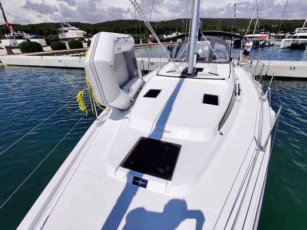 Bavaria C42 | Relax