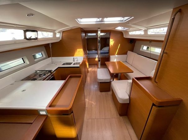 Jeanneau Sun Odyssey 440 | Ikalos