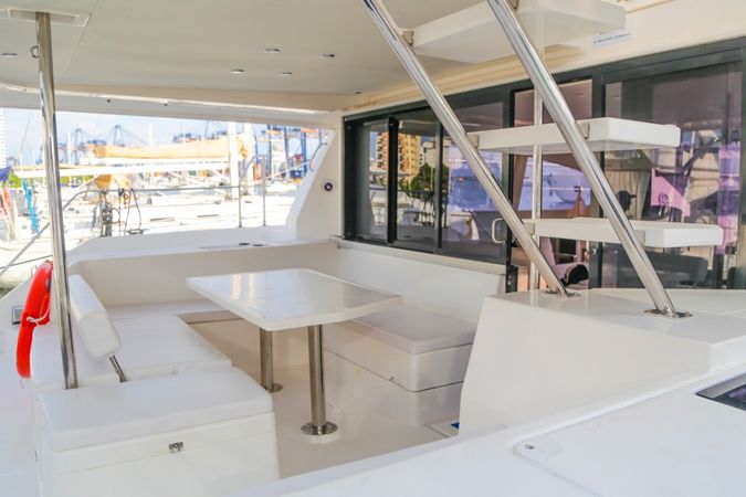 Leopard 43 | Oddy Sea