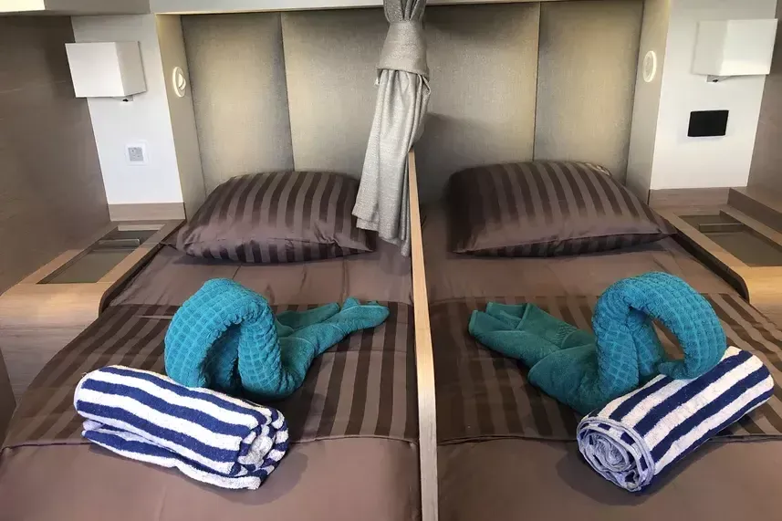 Fountaine Pajot Alegria 67 | Aqua Tiki 3