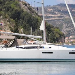 Jeanneau Sun Odyssey 380 | Bura Kiss