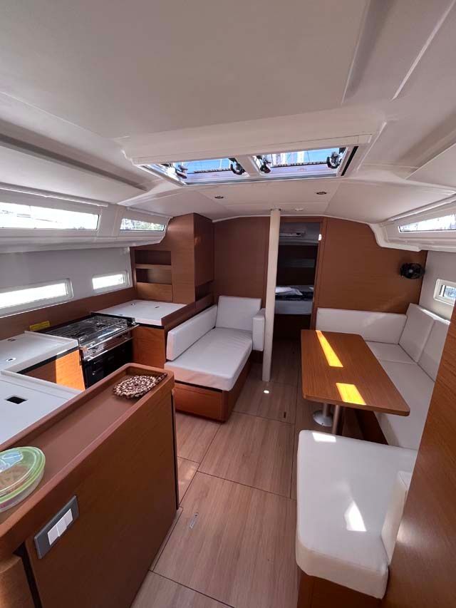 Jeanneau Sun Odyssey 410 | Tu Tamo 3