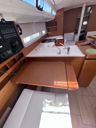 Jeanneau Sun Odyssey 410 | Tu Tamo 3