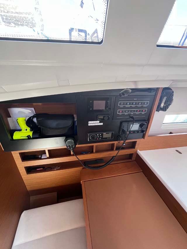 Jeanneau Sun Odyssey 410 | Tu Tamo 3
