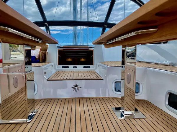 Jeanneau 60 | Friends
