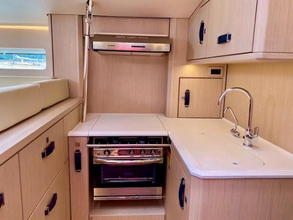 Jeanneau 60 | Friends