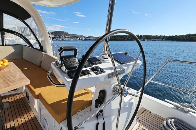 Jeanneau 60 | Friends