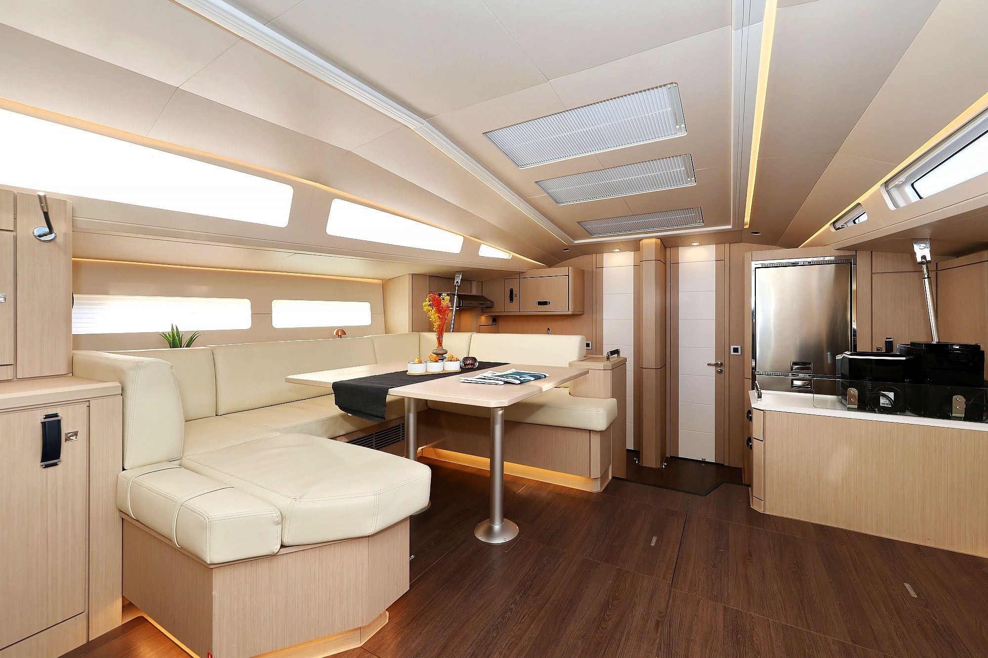 Jeanneau 60 | Friends