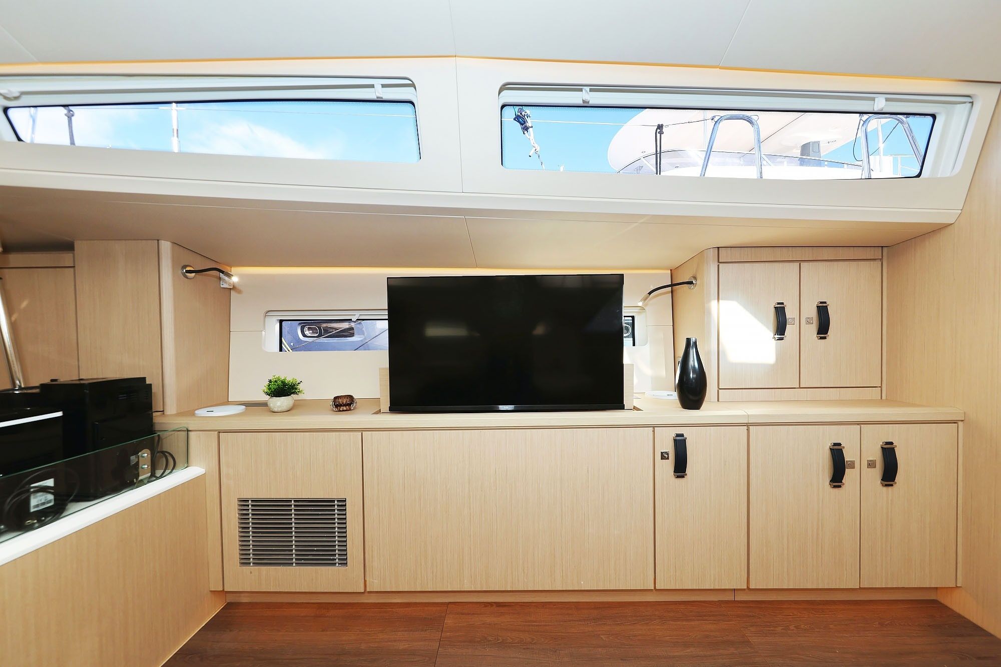 Jeanneau 60 | Friends