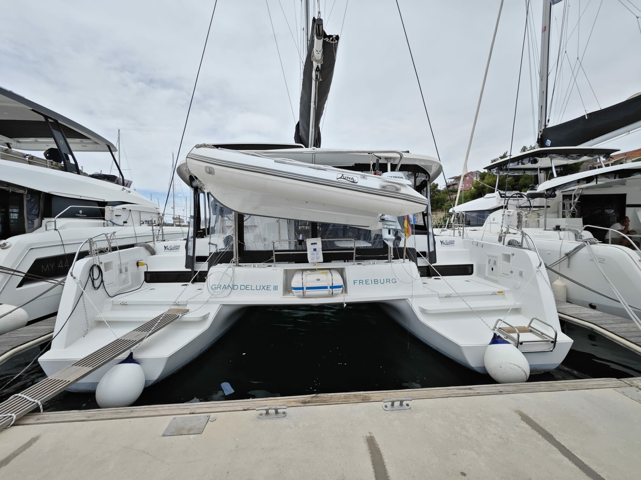 Lagoon 42 | Grand Deluxe 3