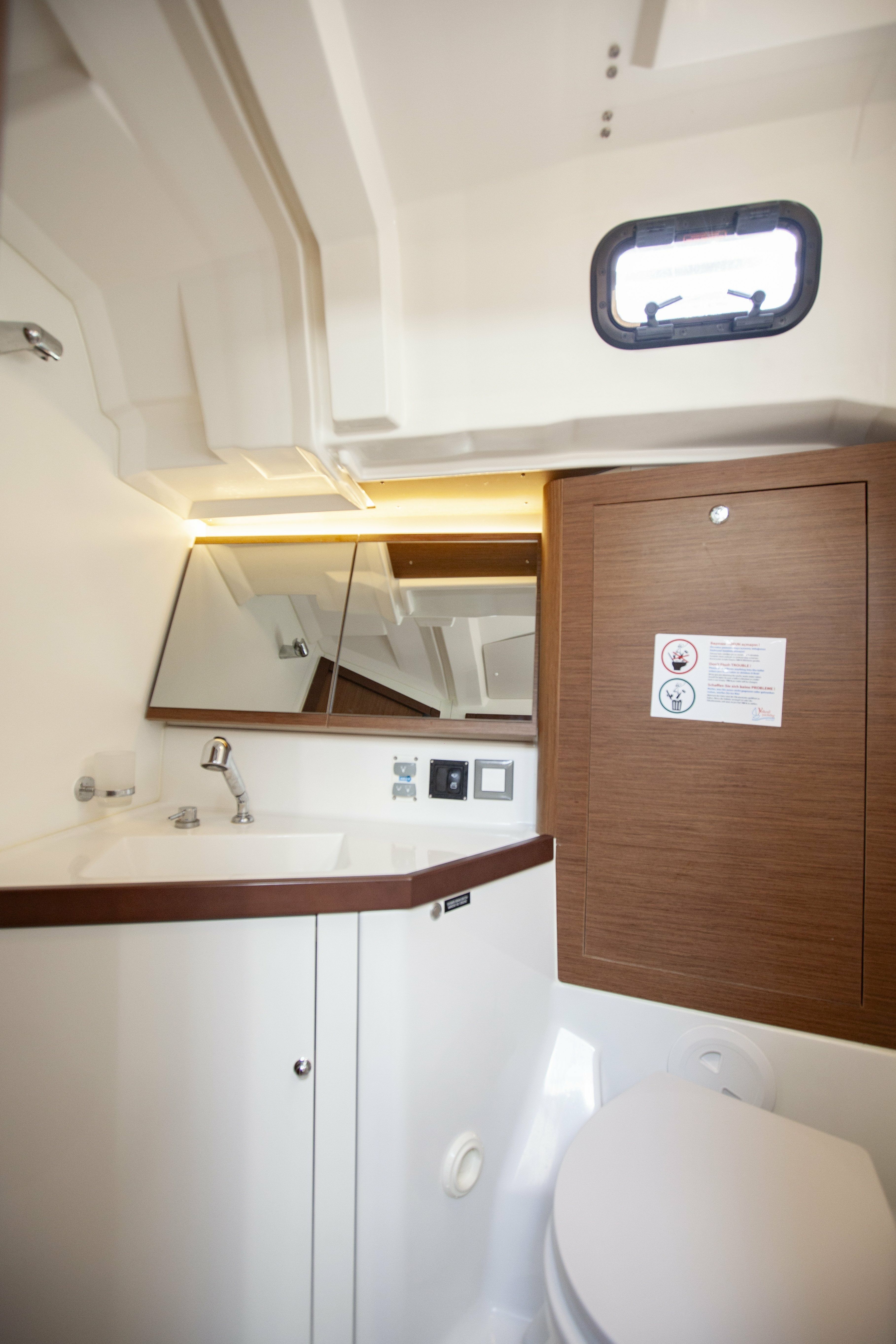 Beneteau Oceanis 46.1 | Breezy