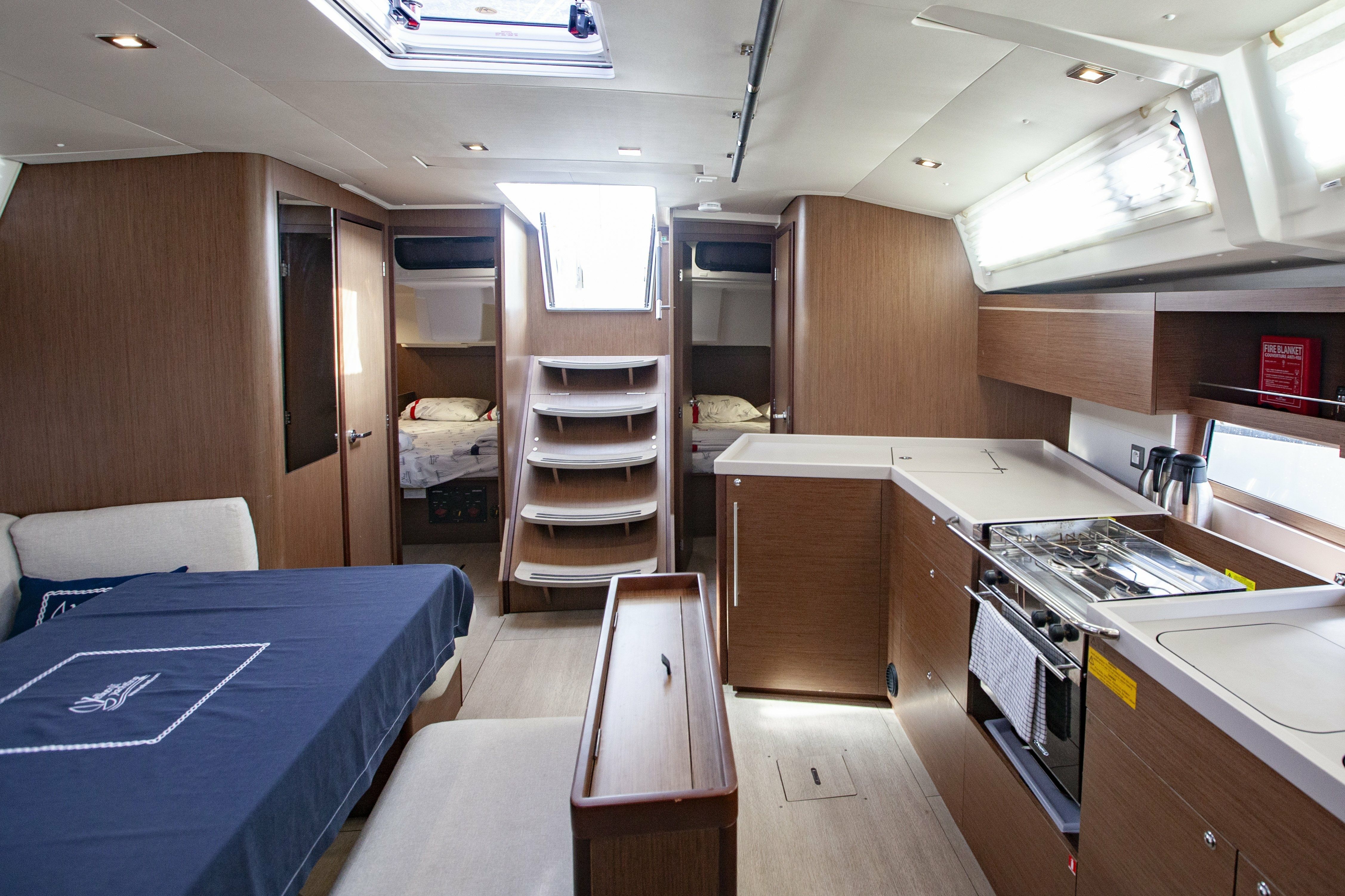Beneteau Oceanis 46.1 | Breezy