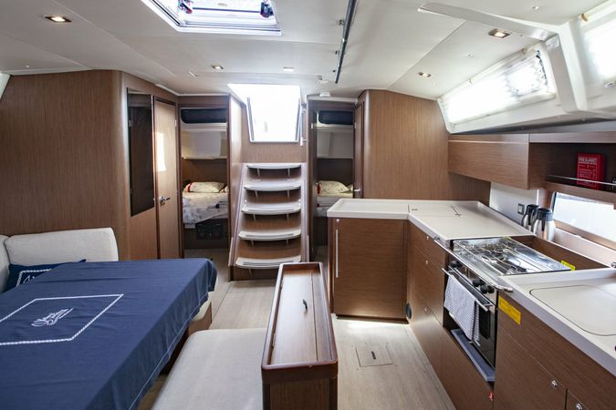 Beneteau Oceanis 46.1 | Breezy