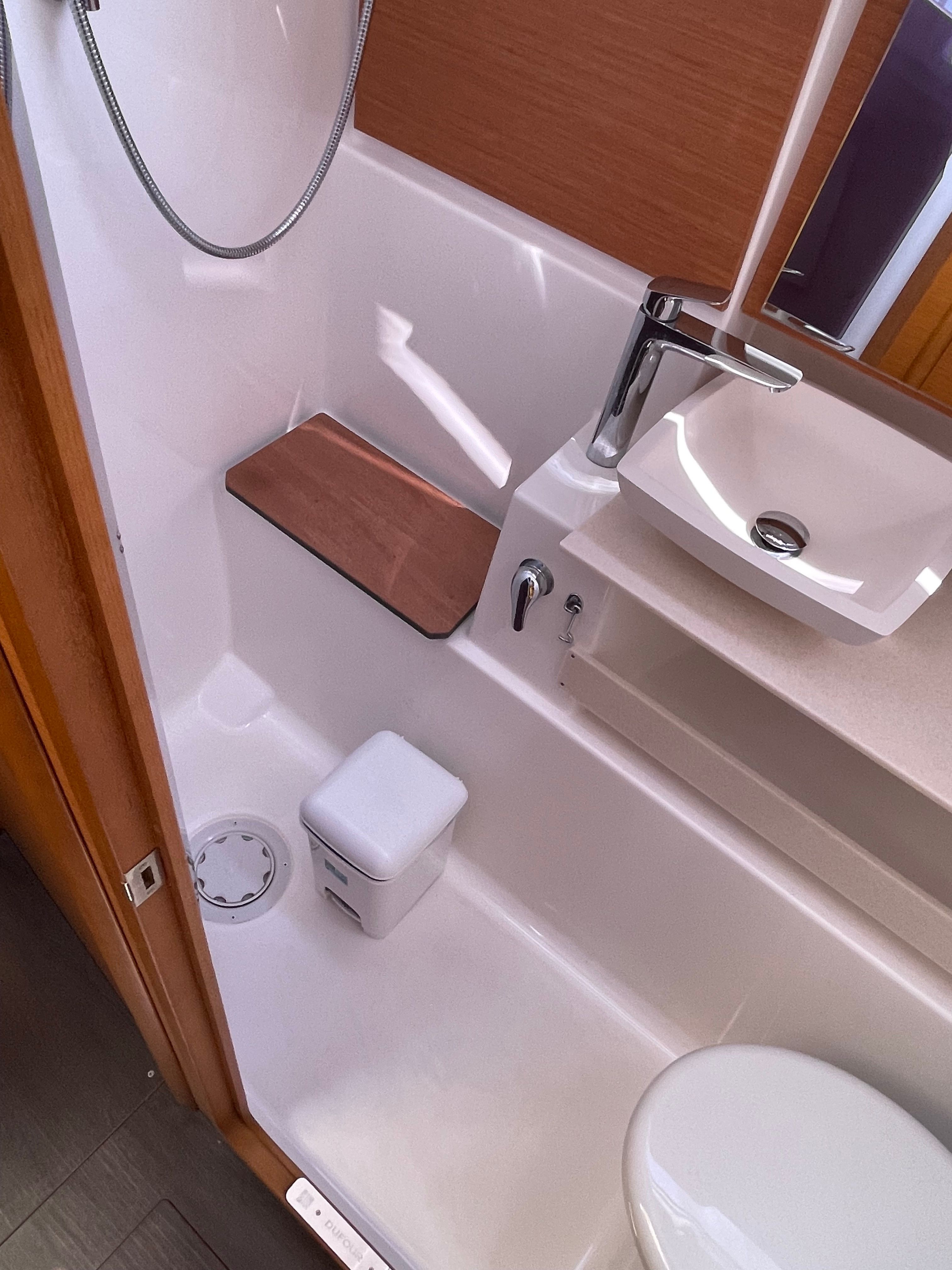 Dufour 430 | Calypso