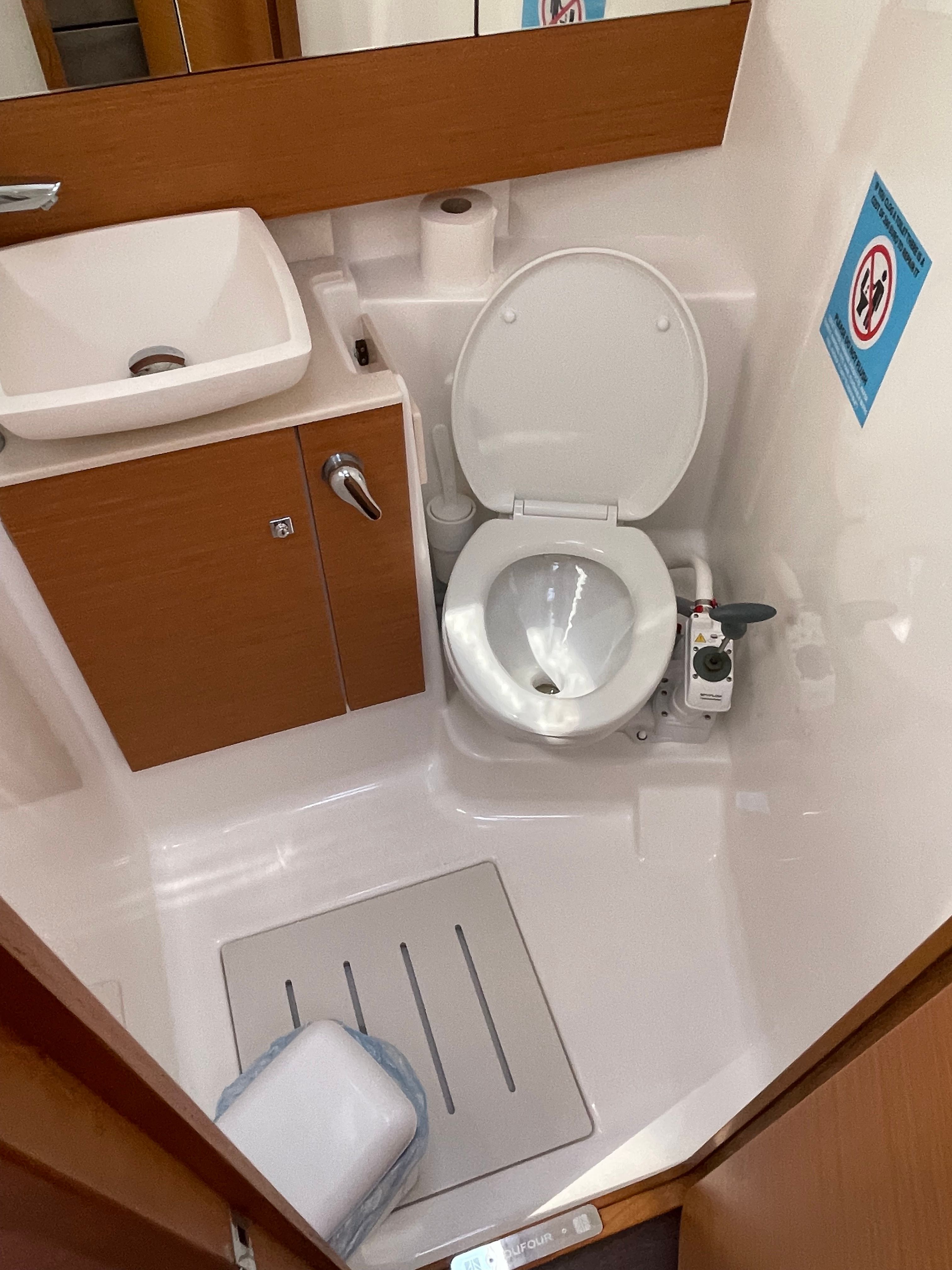 Dufour 430 | Calypso