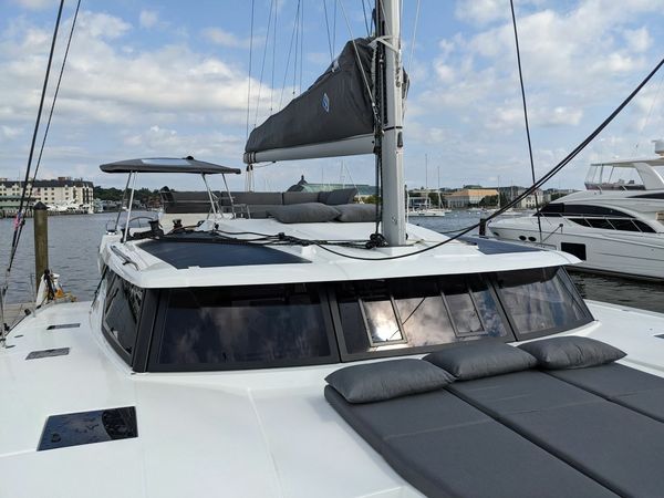 Fountaine Pajot Tanna 47 | Dragonfly