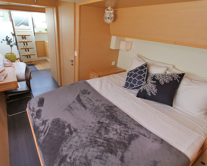 Lagoon 620 | Tiger Lily