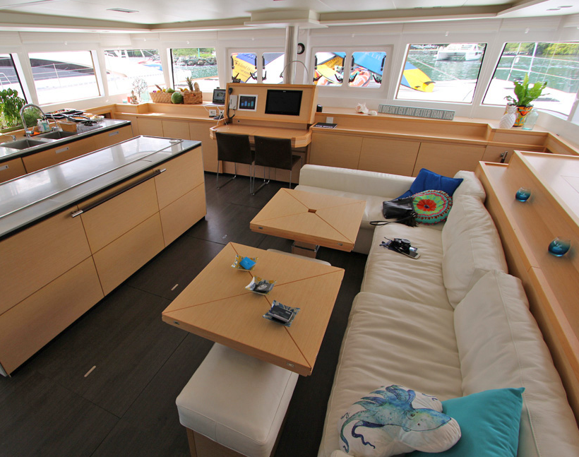 Lagoon 620 | Tiger Lily