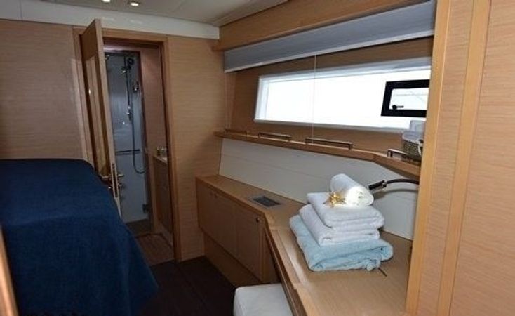 Lagoon 620 | Tiger Lily