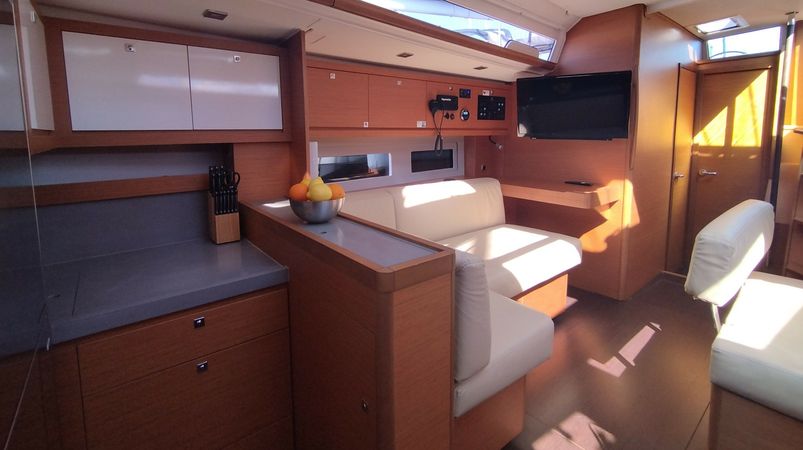 Dufour 530 | Rhamnus