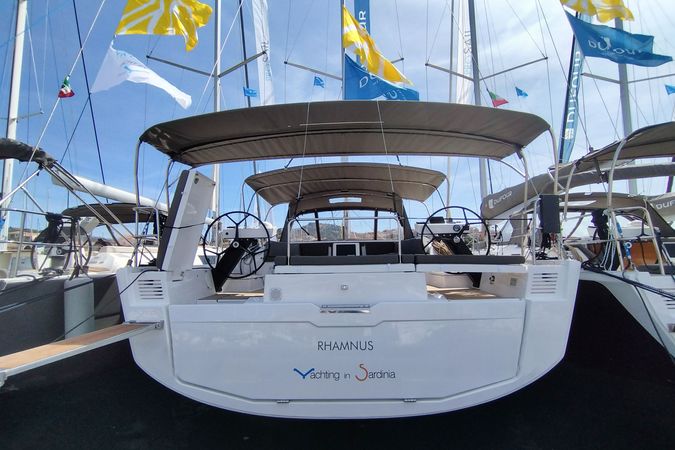 Dufour 530 | Rhamnus